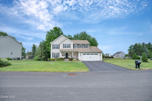 16 Tamara Court, East Greenbush, NY 12061