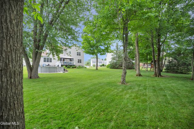 16 Tamara Court, East Greenbush, NY 12061