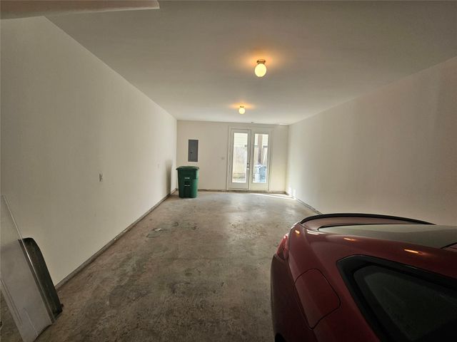 9633 Riddlewood Lane, Houston, TX 77025