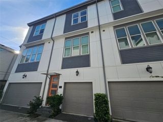 9633 Riddlewood Lane, Houston, TX 77025