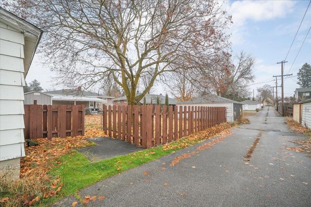 1503 W Glass Ave, Spokane, WA 99205