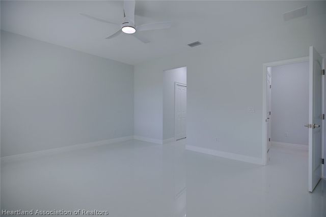 159 Bougainvillea Street NE, Lake Placid, FL 33852