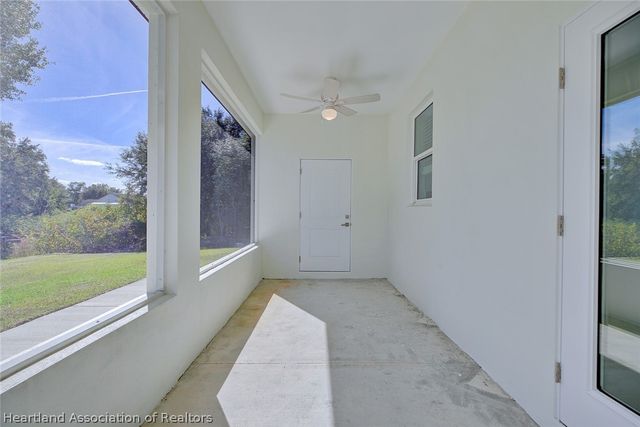 159 Bougainvillea Street NE, Lake Placid, FL 33852