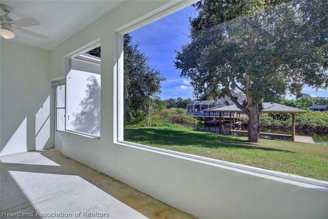 159 Bougainvillea Street NE, Lake Placid, FL 33852
