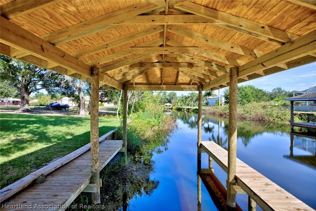 159 Bougainvillea Street NE, Lake Placid, FL 33852