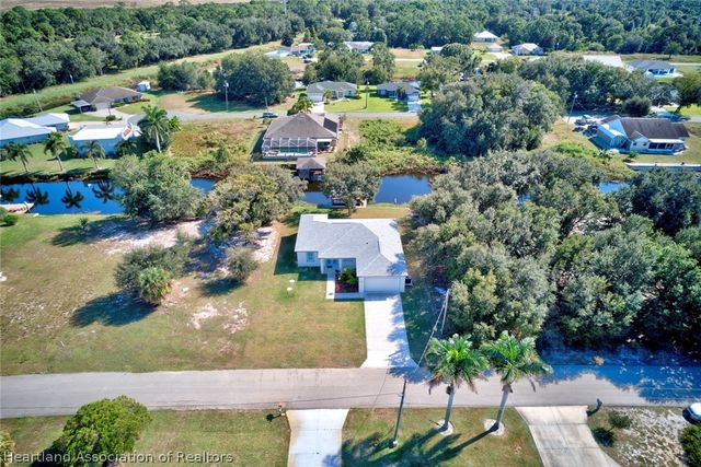 159 Bougainvillea Street NE, Lake Placid, FL 33852