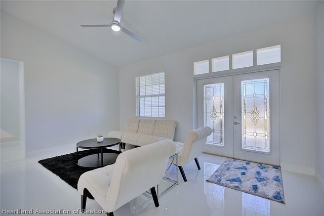 159 Bougainvillea Street NE, Lake Placid, FL 33852