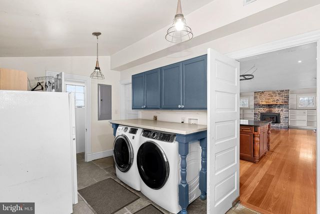 15625 BRITENBUSH CT, Waterford, VA 20197