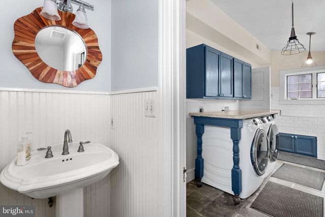 15625 BRITENBUSH CT, Waterford, VA 20197