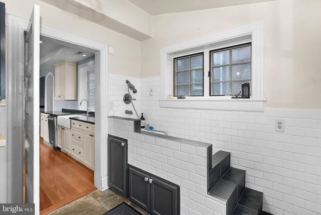 15625 BRITENBUSH CT, Waterford, VA 20197