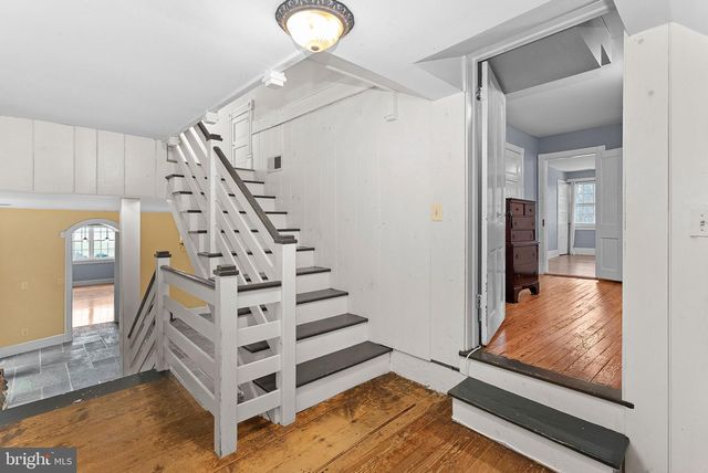 15625 BRITENBUSH CT, Waterford, VA 20197