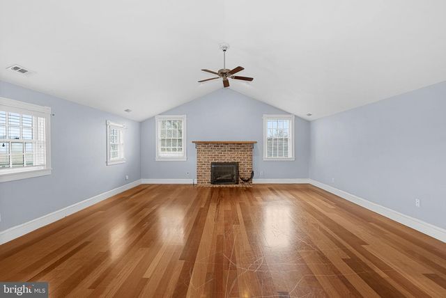 15625 BRITENBUSH CT, Waterford, VA 20197