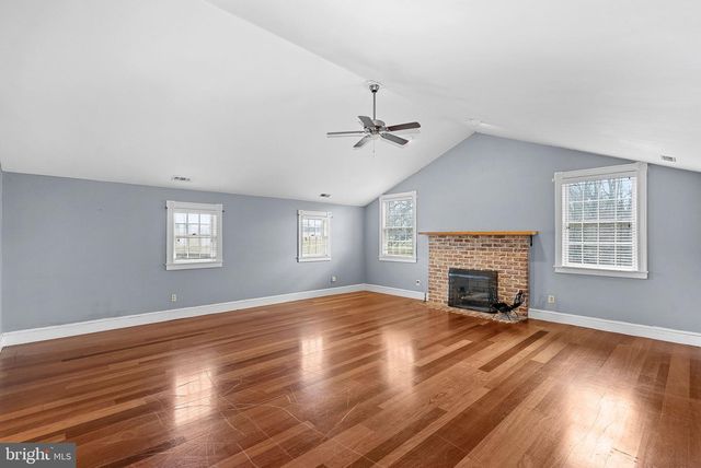 15625 BRITENBUSH CT, Waterford, VA 20197