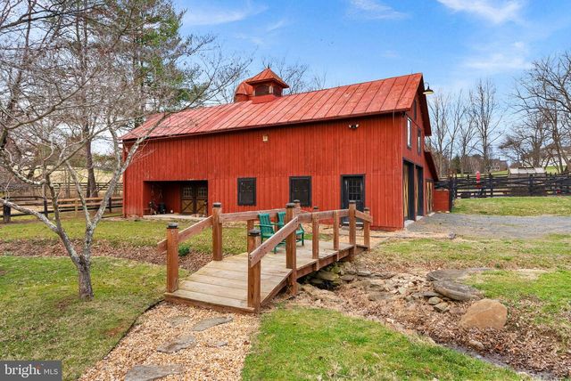 15625 BRITENBUSH CT, Waterford, VA 20197