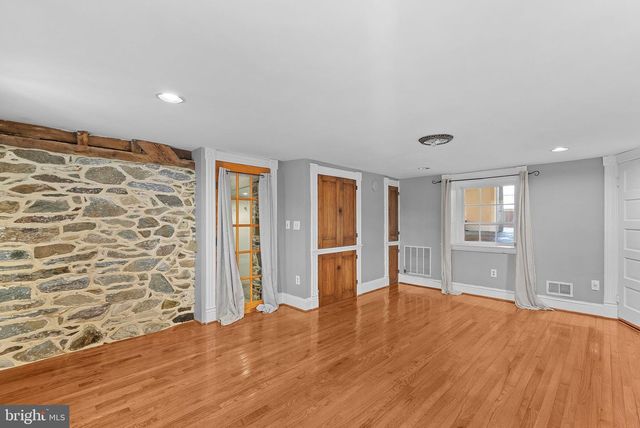 15625 BRITENBUSH CT, Waterford, VA 20197