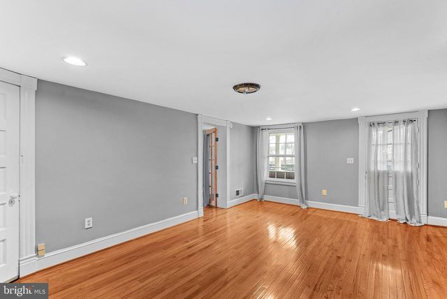 15625 BRITENBUSH CT, Waterford, VA 20197