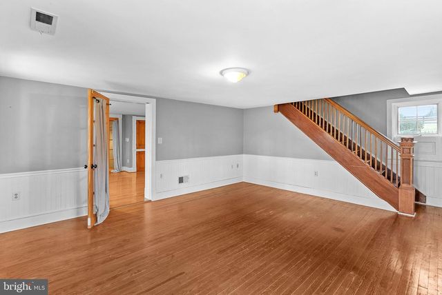 15625 BRITENBUSH CT, Waterford, VA 20197