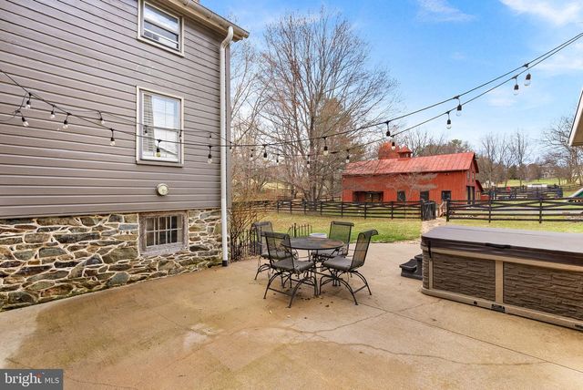 15625 BRITENBUSH CT, Waterford, VA 20197