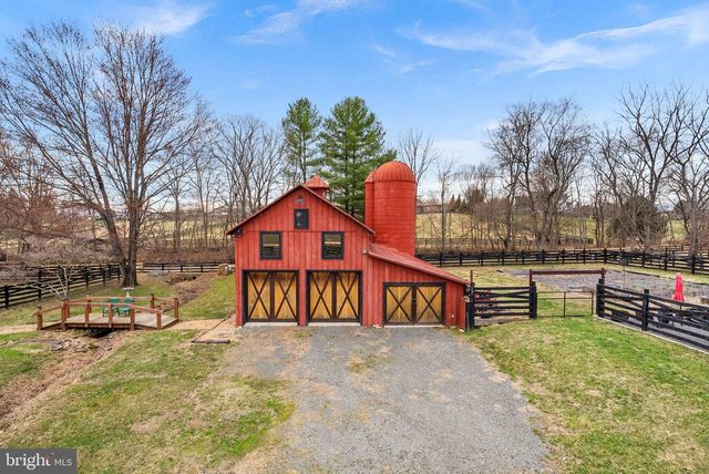 15625 BRITENBUSH CT, Waterford, VA 20197