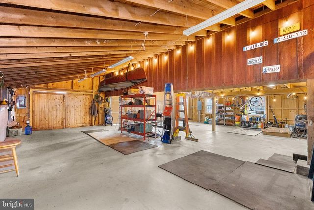 15625 BRITENBUSH CT, Waterford, VA 20197