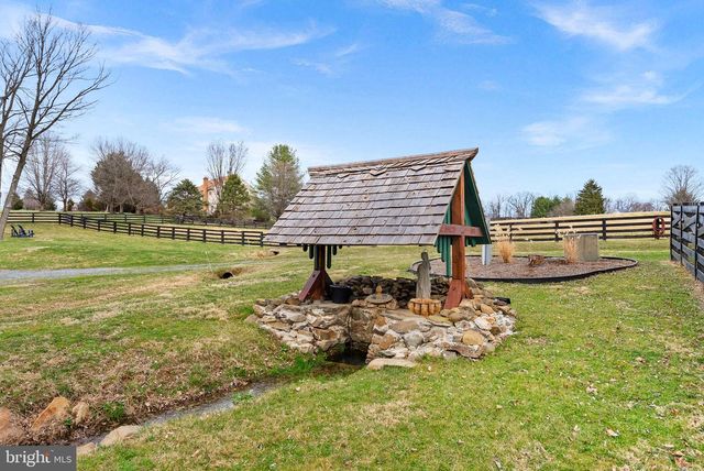 15625 BRITENBUSH CT, Waterford, VA 20197