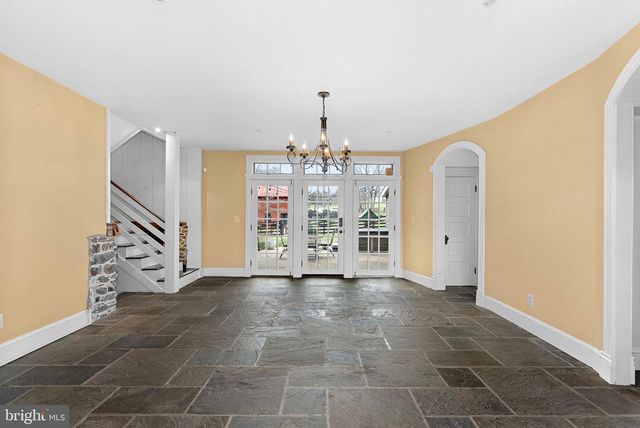 15625 BRITENBUSH CT, Waterford, VA 20197