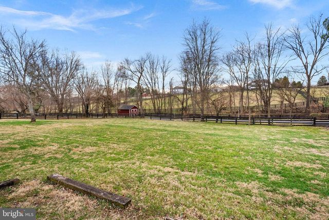 15625 BRITENBUSH CT, Waterford, VA 20197