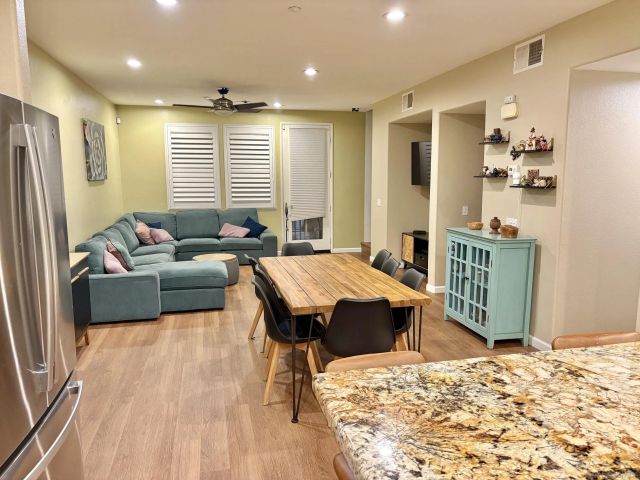 3030 Beachwood Bluff, San Diego, CA 92117