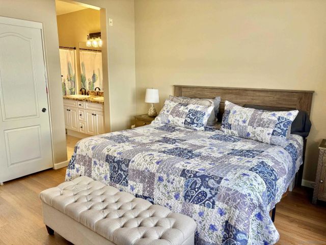 3030 Beachwood Bluff, San Diego, CA 92117