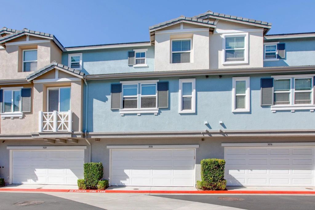 3030 Beachwood Bluff, San Diego, CA 92117