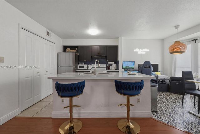 977 Riverside Drive 220, Coral Springs, FL 33071