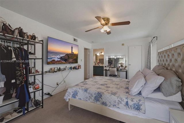977 Riverside Drive 220, Coral Springs, FL 33071