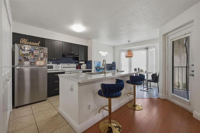 977 Riverside Drive 220, Coral Springs, FL 33071