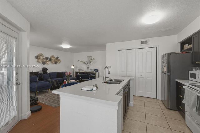 977 Riverside Drive 220, Coral Springs, FL 33071