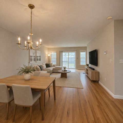 48 Castlegate Dr 48, Springfield, MA 01129