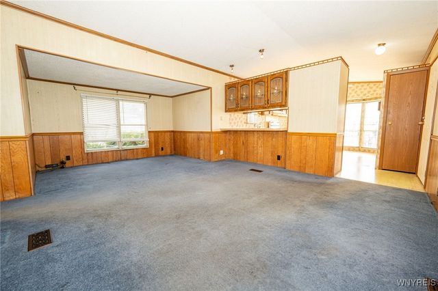 17 Rippleway Drive, Hamburg, NY 14075