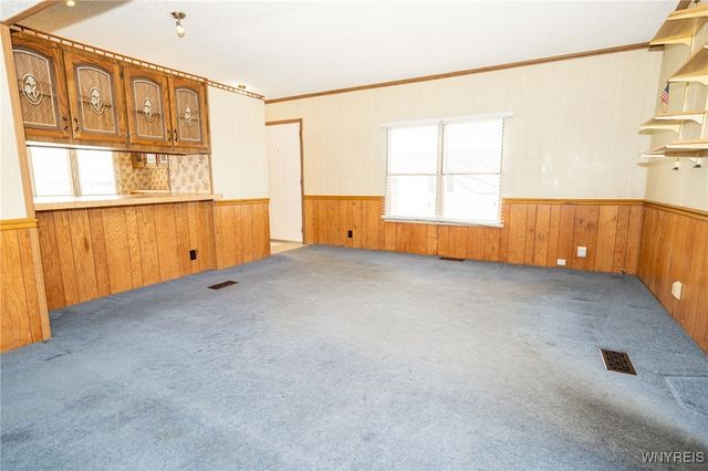 17 Rippleway Drive, Hamburg, NY 14075