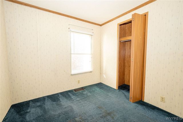 17 Rippleway Drive, Hamburg, NY 14075