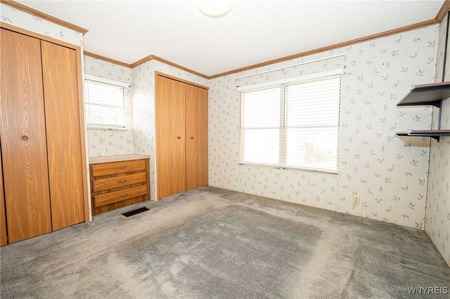 17 Rippleway Drive, Hamburg, NY 14075