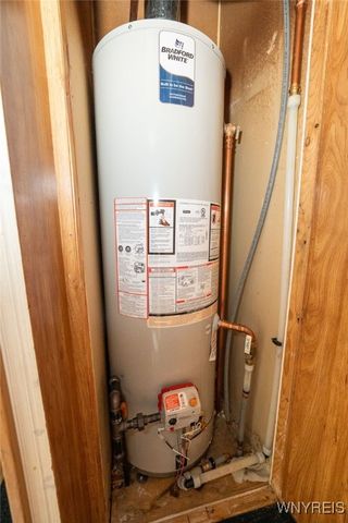 17 Rippleway Drive, Hamburg, NY 14075