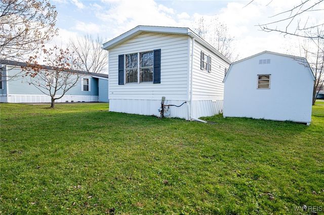 17 Rippleway Drive, Hamburg, NY 14075