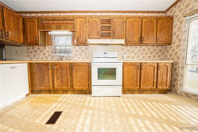 17 Rippleway Drive, Hamburg, NY 14075