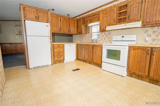 17 Rippleway Drive, Hamburg, NY 14075