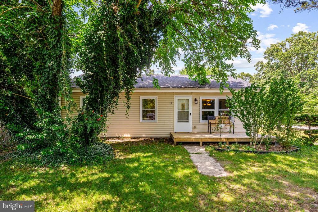 5902 COLONY DR, Mays Landing, NJ 08330