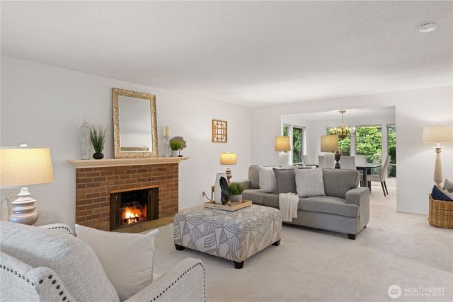 15018 NE 10th Place, Bellevue, WA 98007