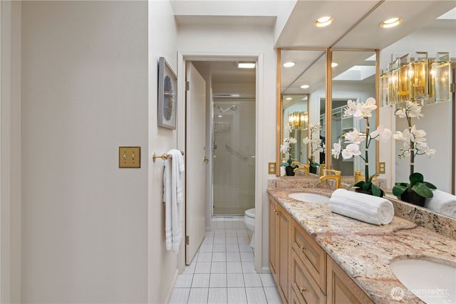 15018 NE 10th Place, Bellevue, WA 98007