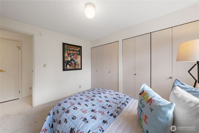 15018 NE 10th Place, Bellevue, WA 98007