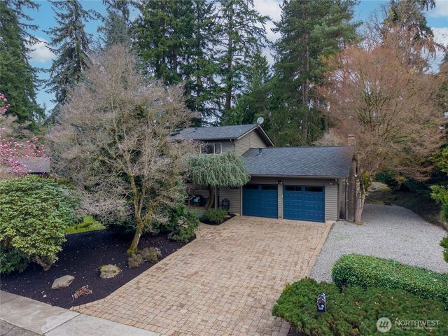 15018 NE 10th Place, Bellevue, WA 98007