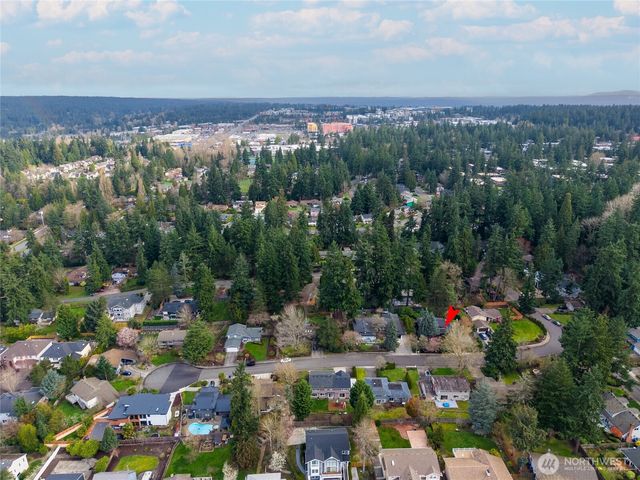 15018 NE 10th Place, Bellevue, WA 98007