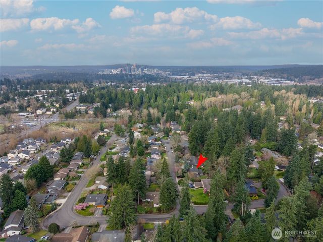 15018 NE 10th Place, Bellevue, WA 98007